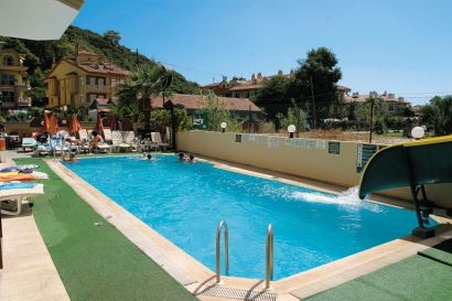 Club Lobelia Apartments
