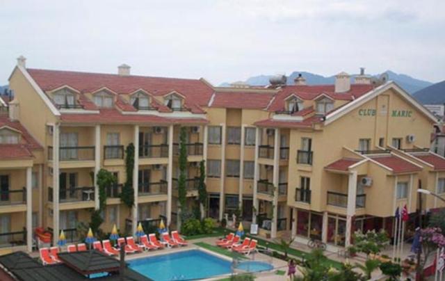 Club Maric Apartments