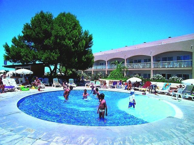 Sirenis Seaview Country Club